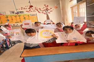 همگام شدن دانش آموزان مدارس شهرستان آباده با پویش ملی سلامت دهان و دندان