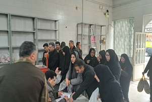 تحویل و توزیع بسته های معیشتی ویژه کارکنان