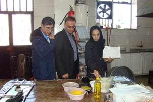 بازدید سرزده مهندس محسن کرم‌نژاد از رستوران‌های آباده در آستانه شب یلدا