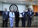 تقدیر رئیس دانشگاه علوم پزشکی شیراز از دکتر زهرا نیکو